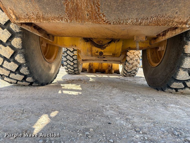 image for item DU1583 2004 Caterpillar 938G wheel loader