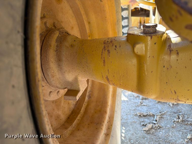 image for item DU1583 2004 Caterpillar 938G wheel loader