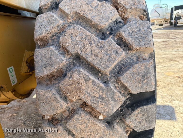 image for item DU1583 2004 Caterpillar 938G wheel loader