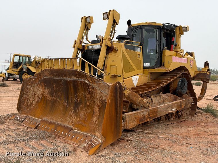 image for item DU1586 2008 Caterpillar D8T dozer