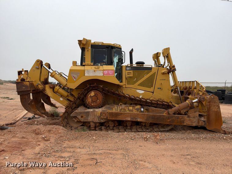 image for item DU1586 2008 Caterpillar D8T dozer