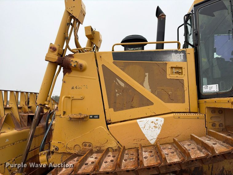 image for item DU1586 2008 Caterpillar D8T dozer