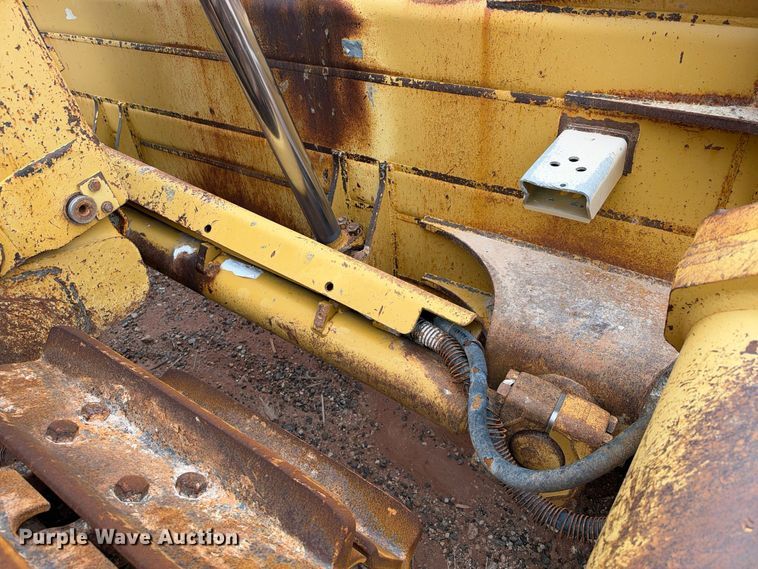 image for item DU1586 2008 Caterpillar D8T dozer