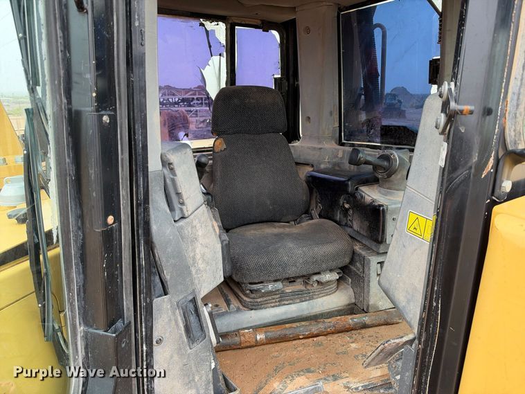 image for item DU1586 2008 Caterpillar D8T dozer