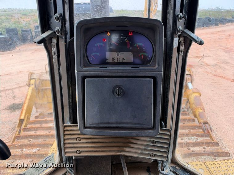 image for item DU1586 2008 Caterpillar D8T dozer
