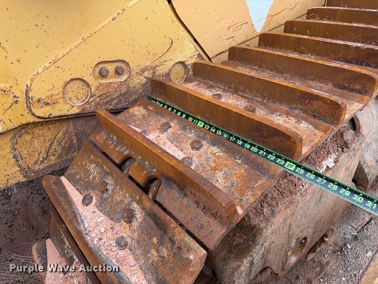 image for item DU1586 2008 Caterpillar D8T dozer