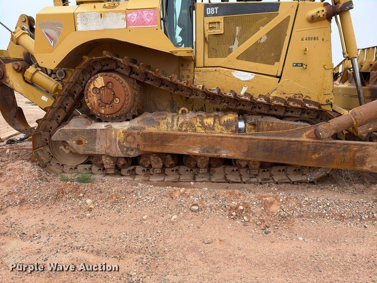 image for item DU1586 2008 Caterpillar D8T dozer