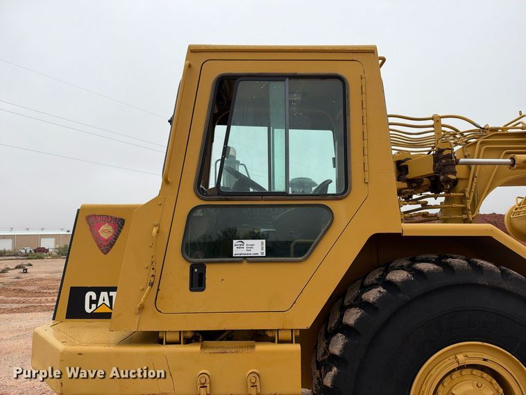 image for item DU1587 2000 Caterpillar 611 scraper