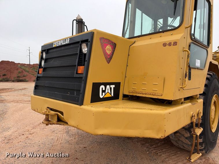 image for item DU1587 2000 Caterpillar 611 scraper