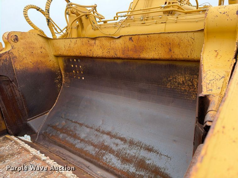 image for item DU1587 2000 Caterpillar 611 scraper