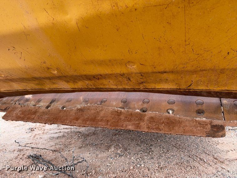 image for item DU1587 2000 Caterpillar 611 scraper