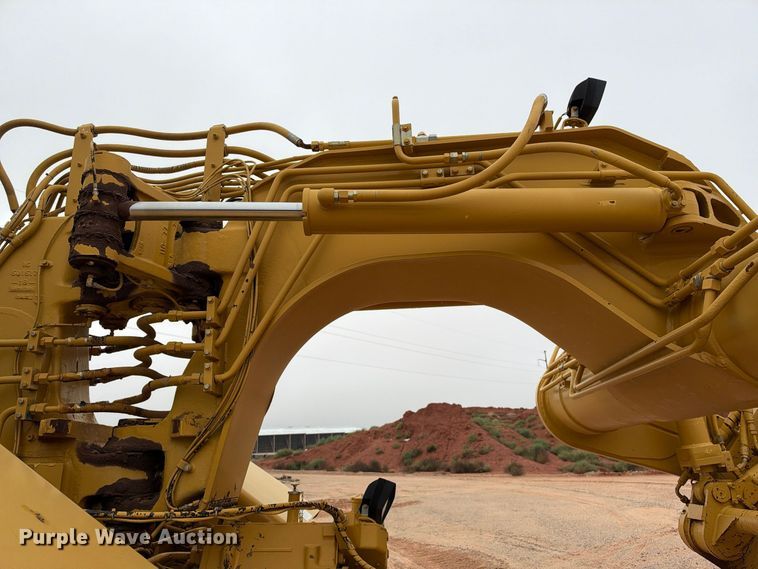 image for item DU1587 2000 Caterpillar 611 scraper