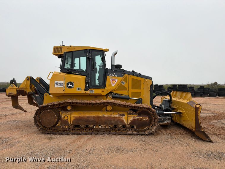 image for item DU1588 2018 John Deere 850K WLT dozer