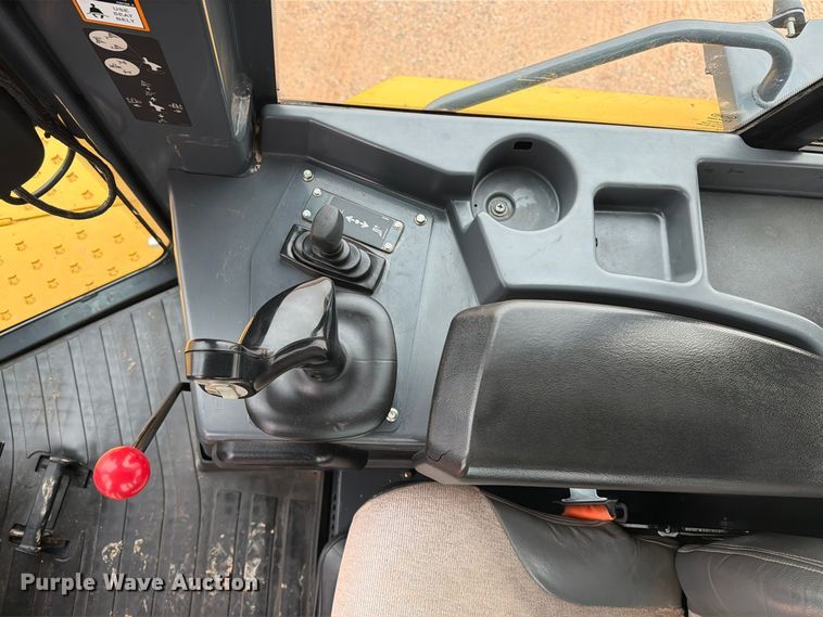 image for item DU1588 2018 John Deere 850K WLT dozer