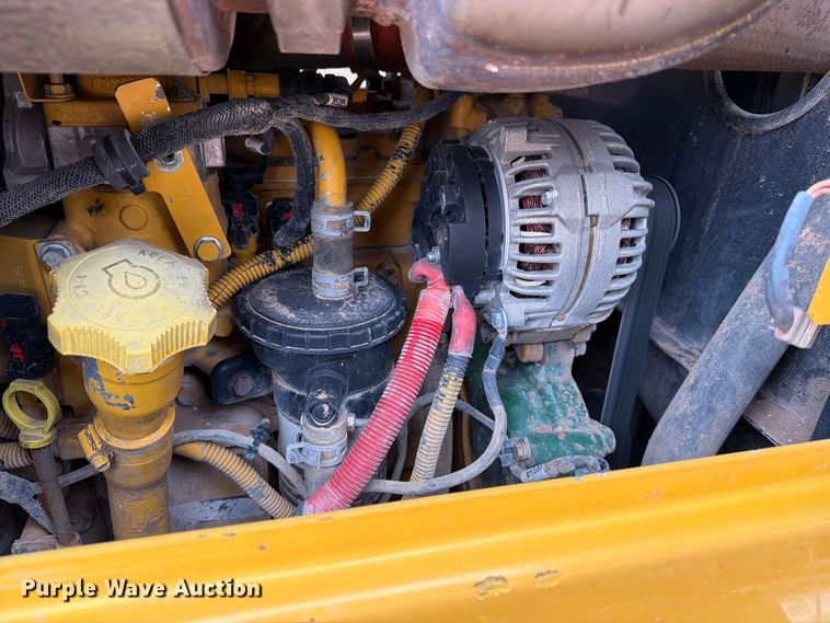 image for item DU1588 2018 John Deere 850K WLT dozer
