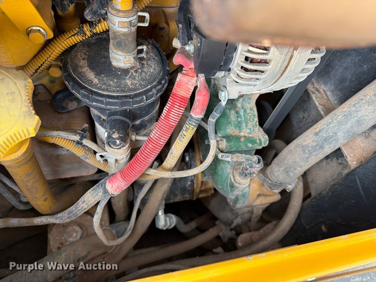 image for item DU1588 2018 John Deere 850K WLT dozer