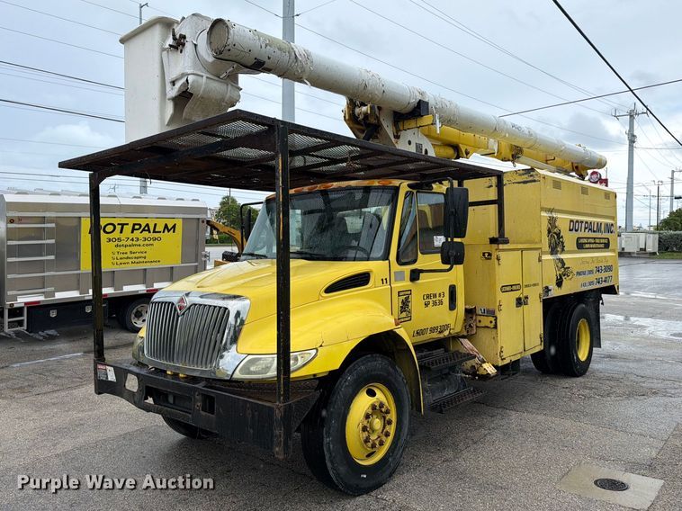 2005 INTERNATIONAL 4800 FORESTRY BUCKET TRUCK