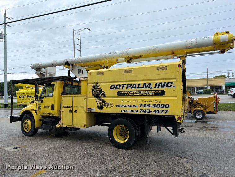 image for item DV7390 2005 International 4800 forestry bucket truck