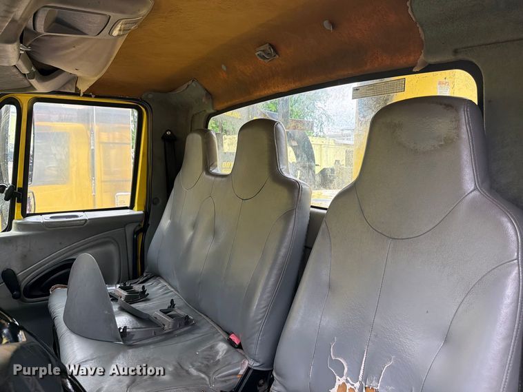 image for item DV7390 2005 International 4800 forestry bucket truck