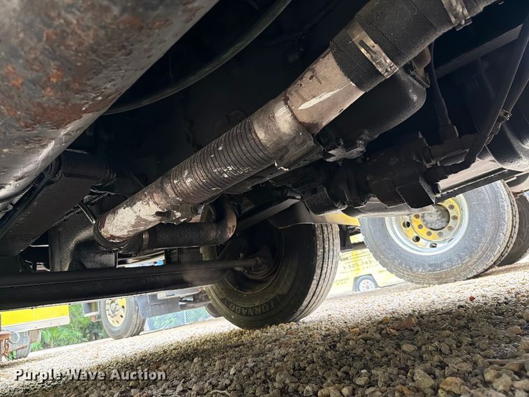 image for item DV7390 2005 International 4800 forestry bucket truck