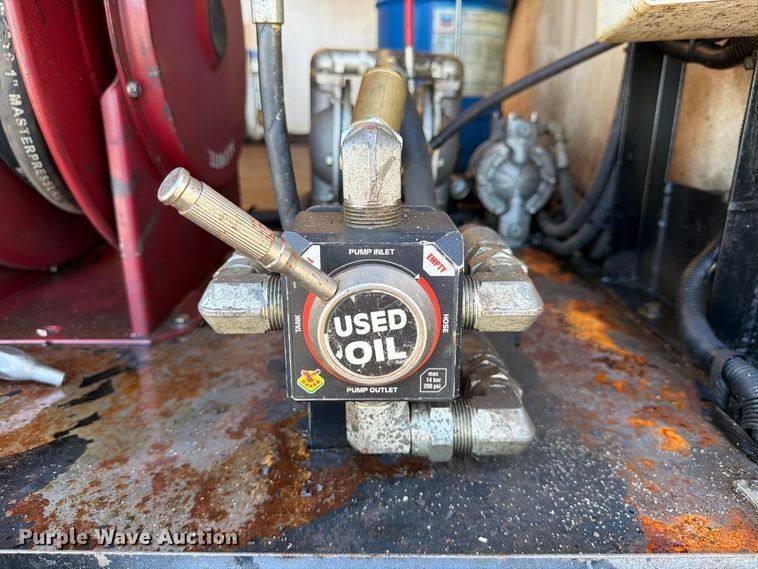 image for item DV7403 2019 Ford F-750 fuel / lube truck