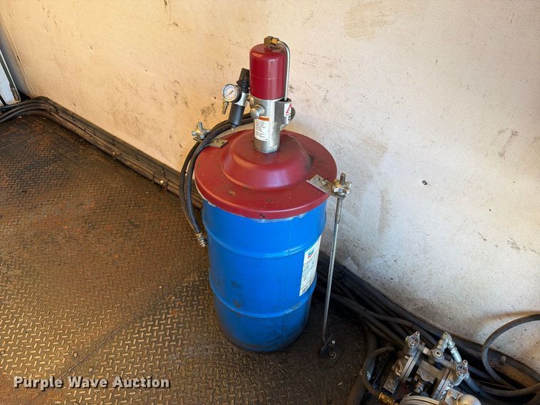 image for item DV7403 2019 Ford F-750 fuel / lube truck