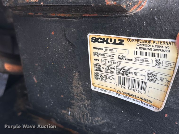 image for item DV7403 2019 Ford F-750 fuel / lube truck