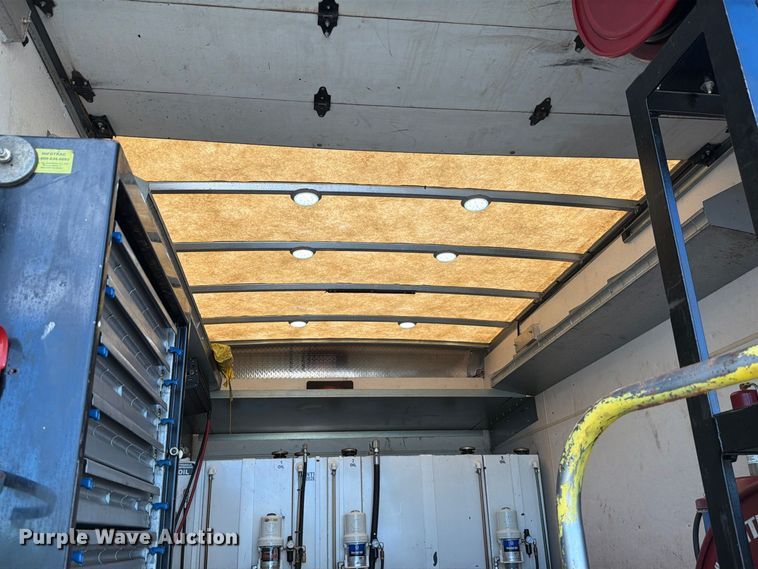 image for item DV7403 2019 Ford F-750 fuel / lube truck