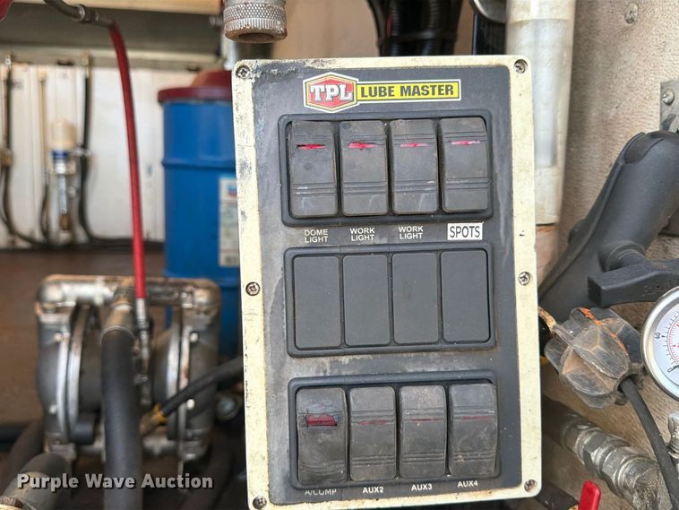 image for item DV7403 2019 Ford F-750 fuel / lube truck