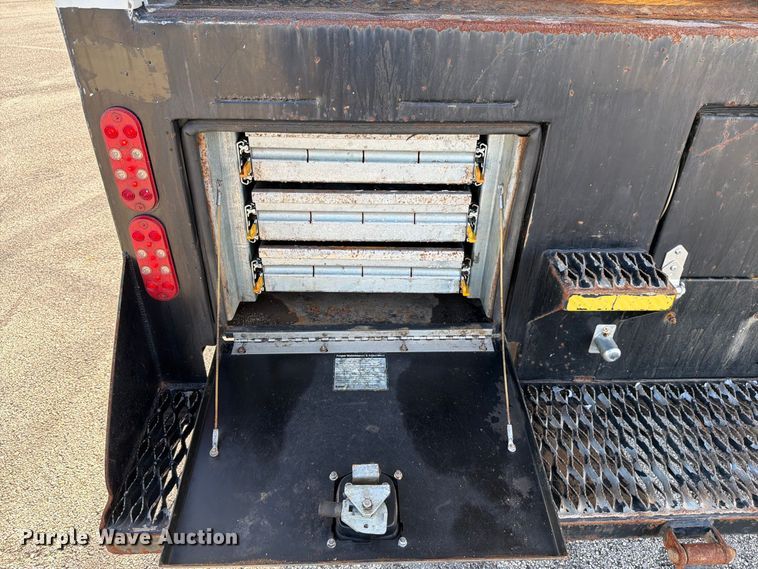 image for item DV7403 2019 Ford F-750 fuel / lube truck