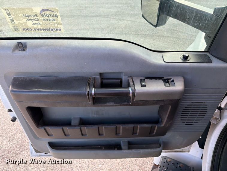 image for item DV7403 2019 Ford F-750 fuel / lube truck