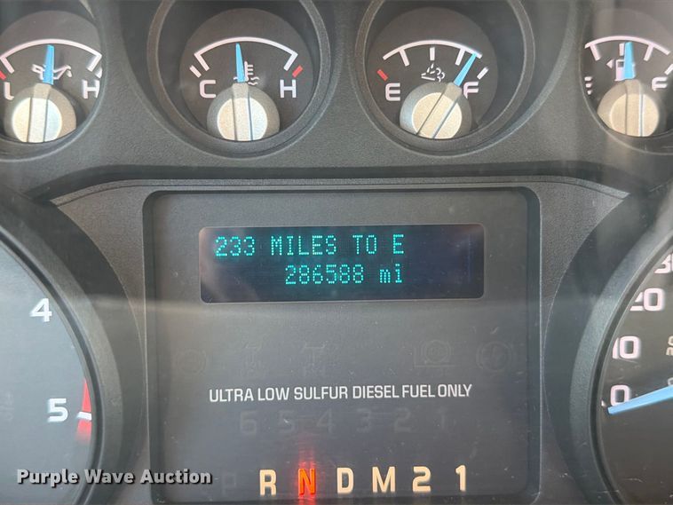 image for item DV7403 2019 Ford F-750 fuel / lube truck