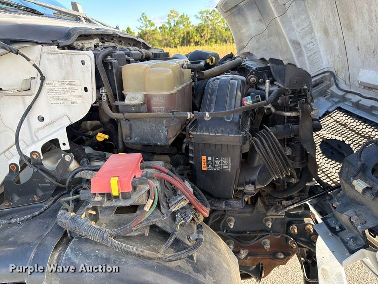 image for item DV7403 2019 Ford F-750 fuel / lube truck