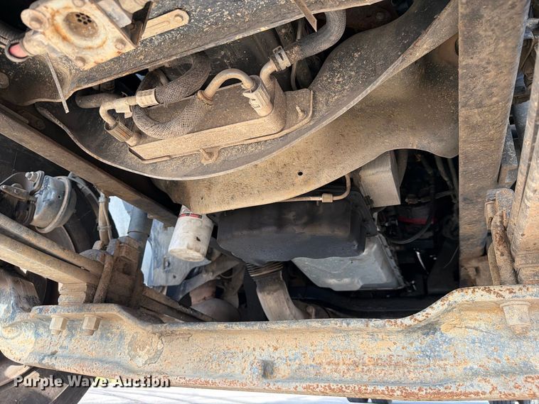 image for item DV7403 2019 Ford F-750 fuel / lube truck
