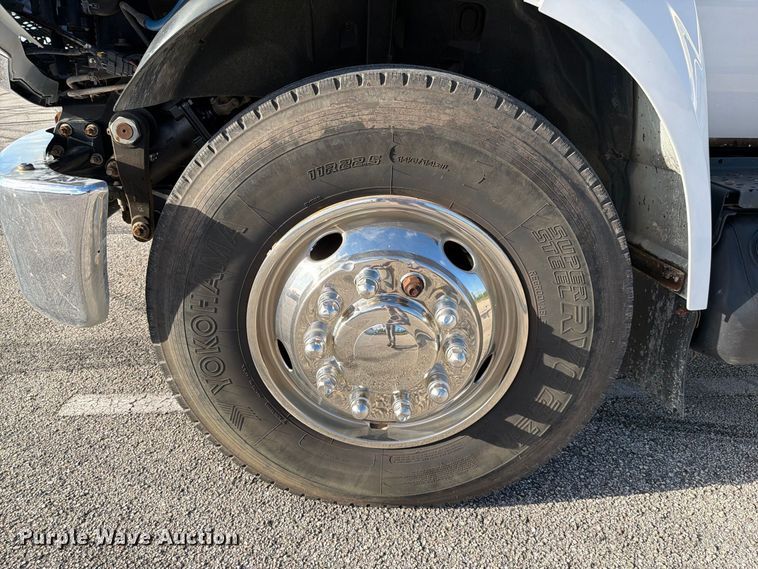 image for item DV7403 2019 Ford F-750 fuel / lube truck