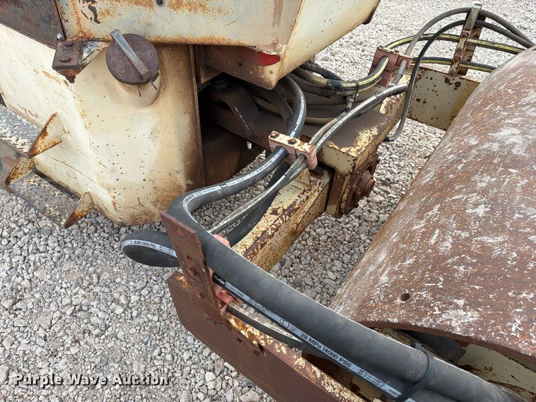 image for item EA0550 1996 Ingersoll-Rand SD-40F single drum vibratory roller