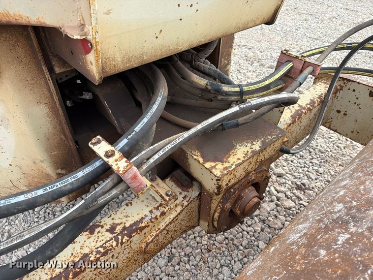 image for item EA0550 1996 Ingersoll-Rand SD-40F single drum vibratory roller