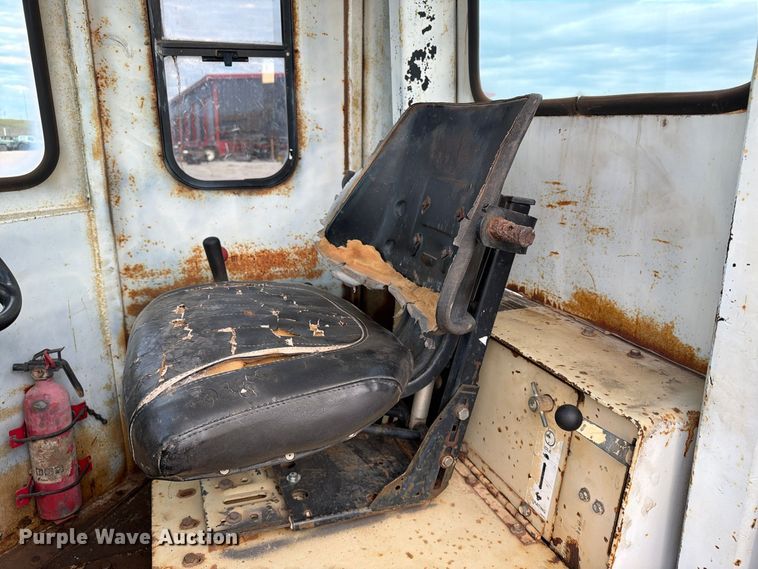 image for item EA0550 1996 Ingersoll-Rand SD-40F single drum vibratory roller