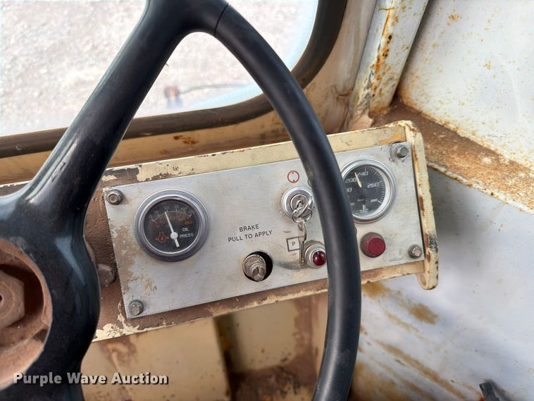 image for item EA0550 1996 Ingersoll-Rand SD-40F single drum vibratory roller