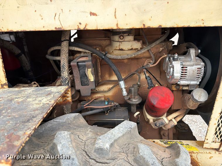 image for item EA0550 1996 Ingersoll-Rand SD-40F single drum vibratory roller