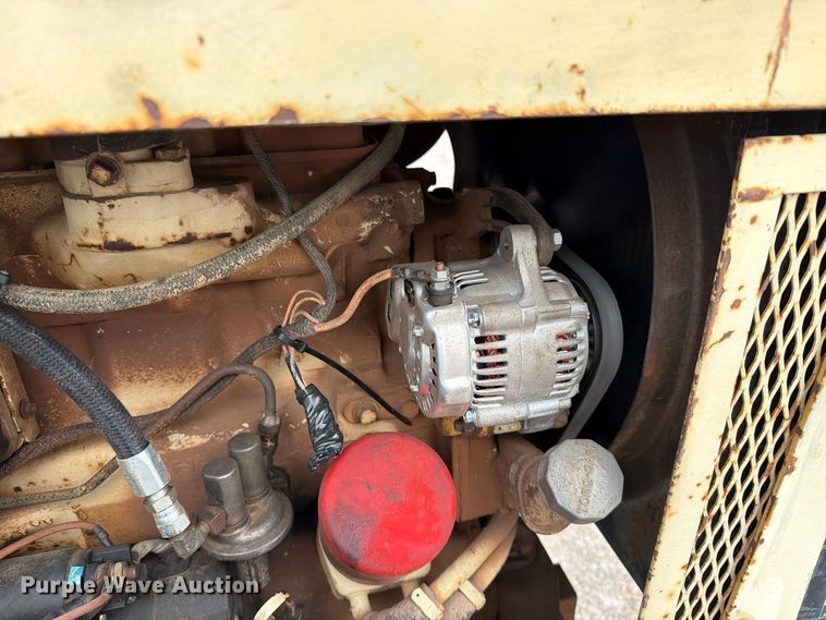 image for item EA0550 1996 Ingersoll-Rand SD-40F single drum vibratory roller