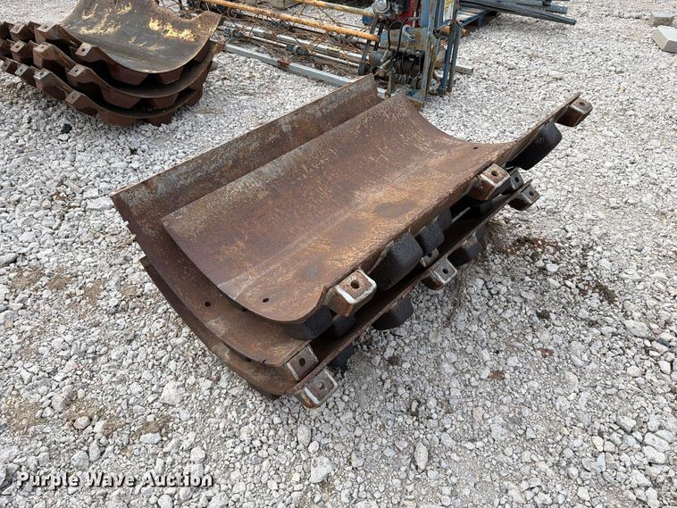 image for item EA0550 1996 Ingersoll-Rand SD-40F single drum vibratory roller