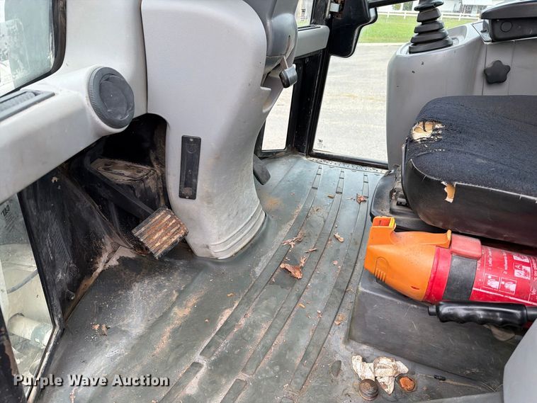 image for item EA0590 2015 Caterpillar 907M wheel loader