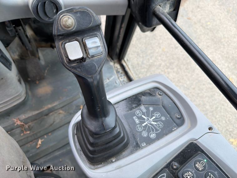 image for item EA0590 2015 Caterpillar 907M wheel loader