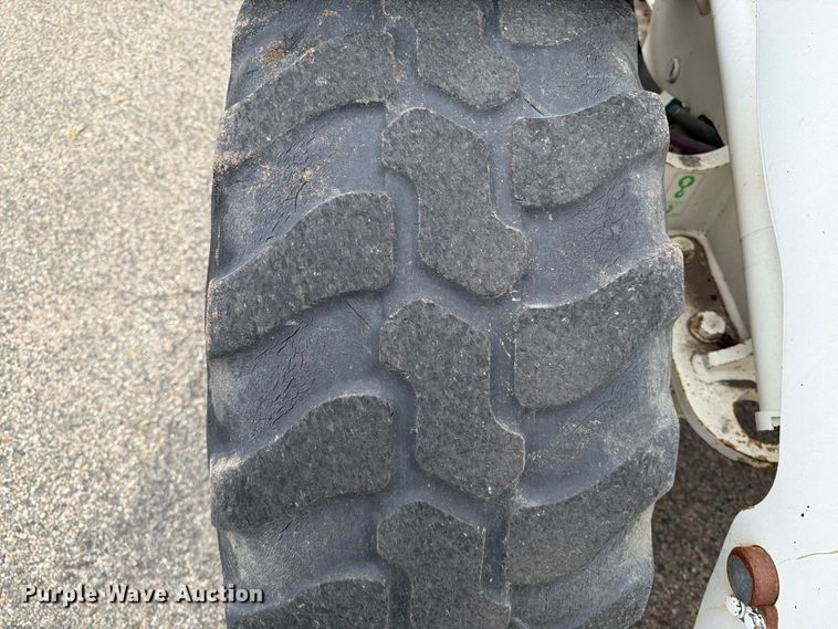 image for item EA0590 2015 Caterpillar 907M wheel loader