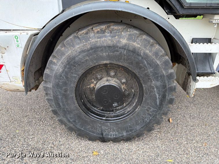 image for item EA0590 2015 Caterpillar 907M wheel loader