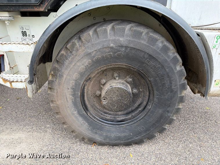 image for item EA0590 2015 Caterpillar 907M wheel loader