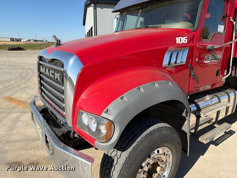 image for item EA0591 2018 Mack GU713 dump truck