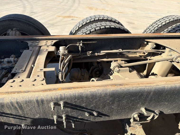 image for item EA0591 2018 Mack GU713 dump truck