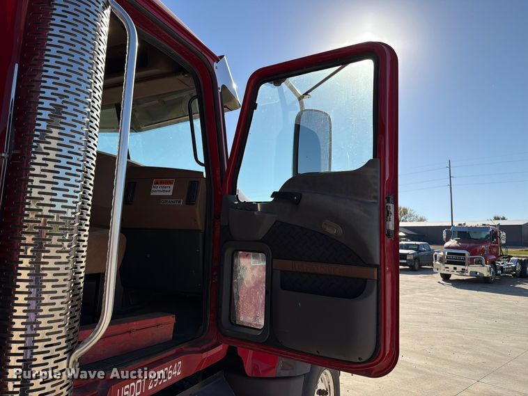 image for item EA0591 2018 Mack GU713 dump truck